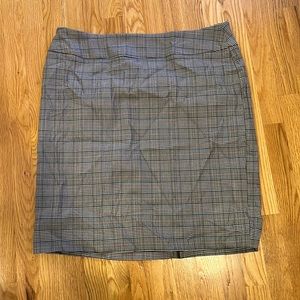 Adorable plaid skirt soho brand